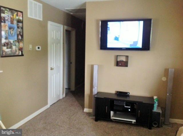18 Peach Road Elkton, MD 21921 - Photo 5 of 30 Living Room