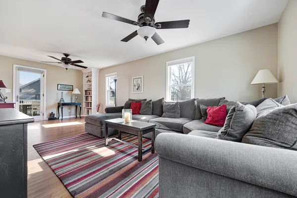 $439,900 | 206 Water Street, East Dundee, IL 60118