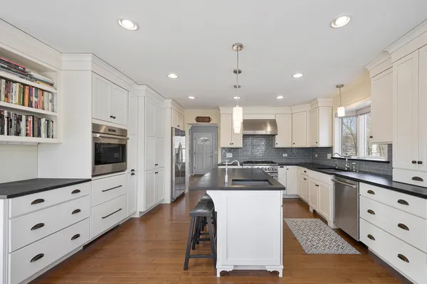 $439,900 | 206 Water Street, East Dundee, IL 60118