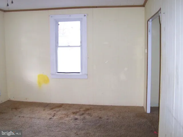 a view of a window in a room