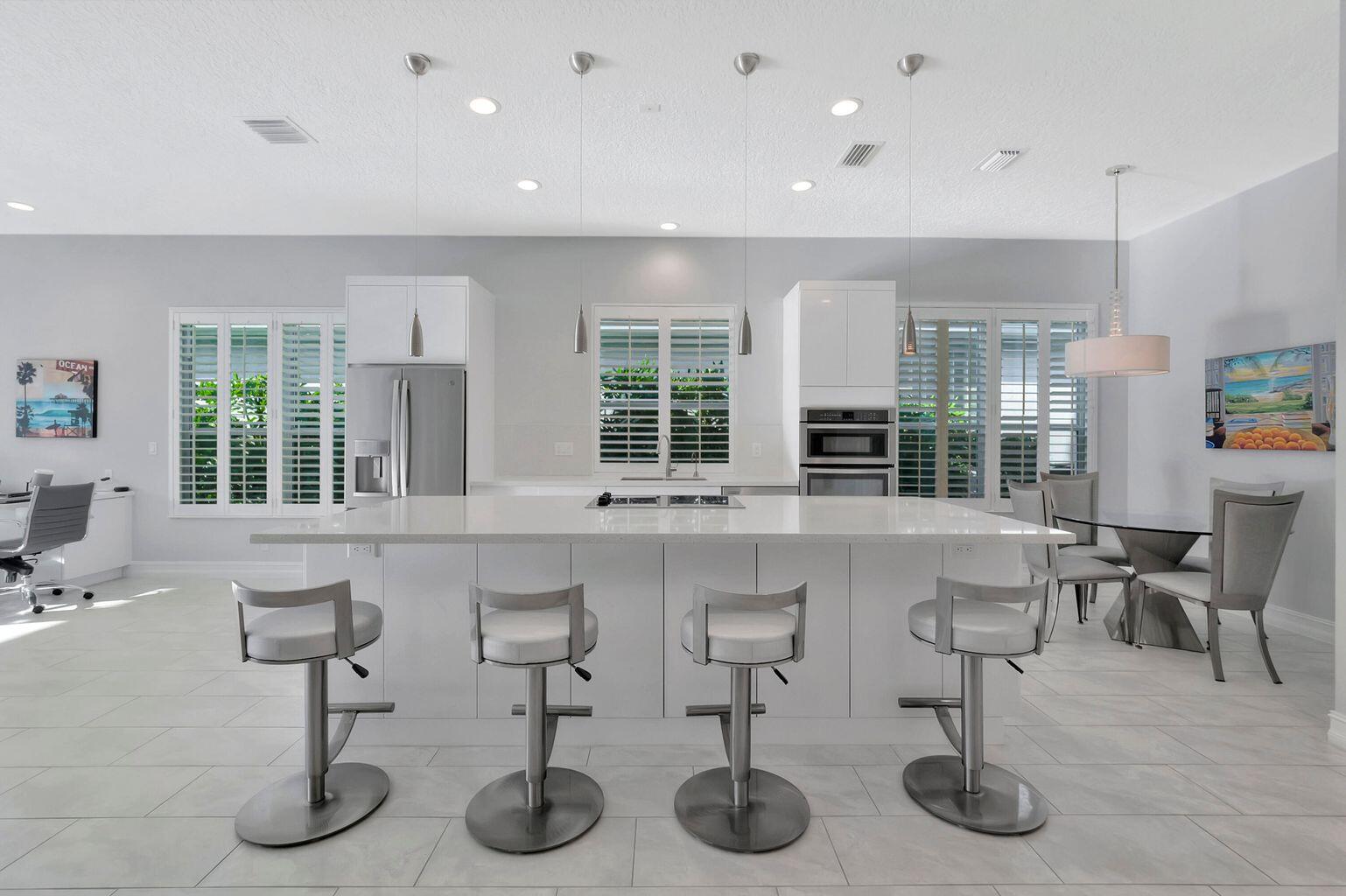 5675 Regency Circle West Boca Raton, FL 33496 - Photo 19 of 26 20221007124931607829000000-o