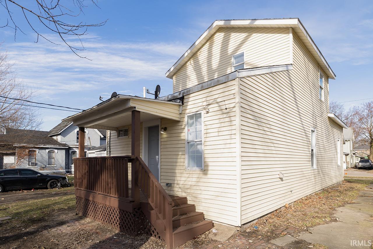 721 Harrison Street Elkhart, IN 46516 - Photo 4 of 14