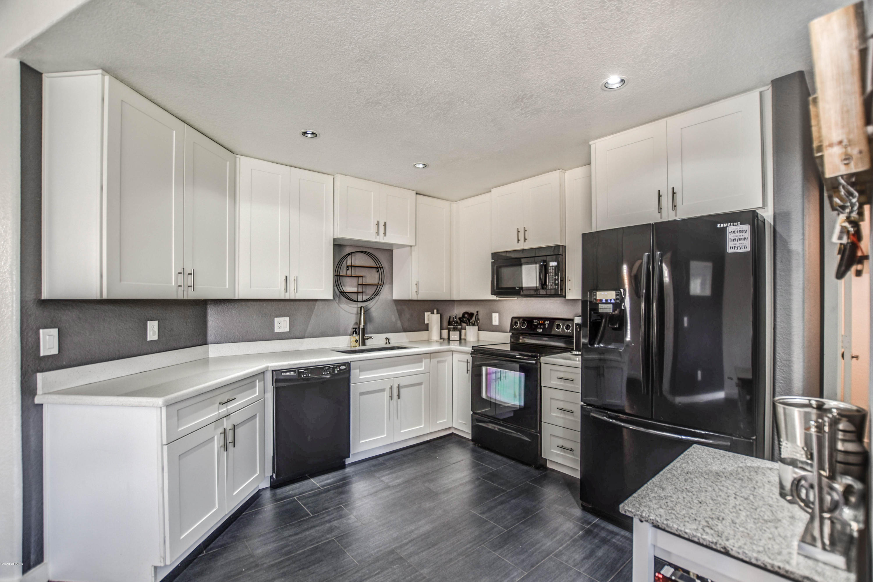 118 West Smoke Tree Road Gilbert, AZ 85233 - Photo 14 of 24 KITCHEN 3