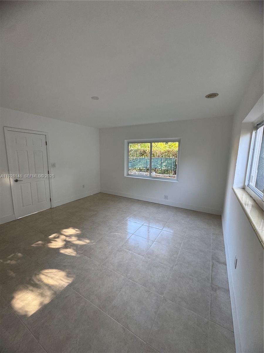 3021 Southwest 2nd Avenue Miami, FL 33129 - Photo 15 of 29 a view of room and window