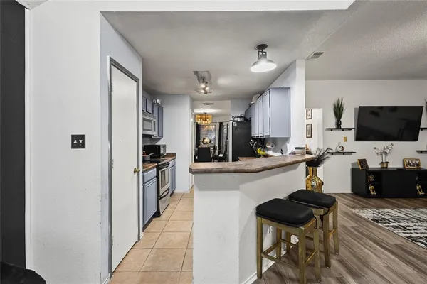 $270,000 | 2831 St Johns Avenue, Lancaster, TX 75146