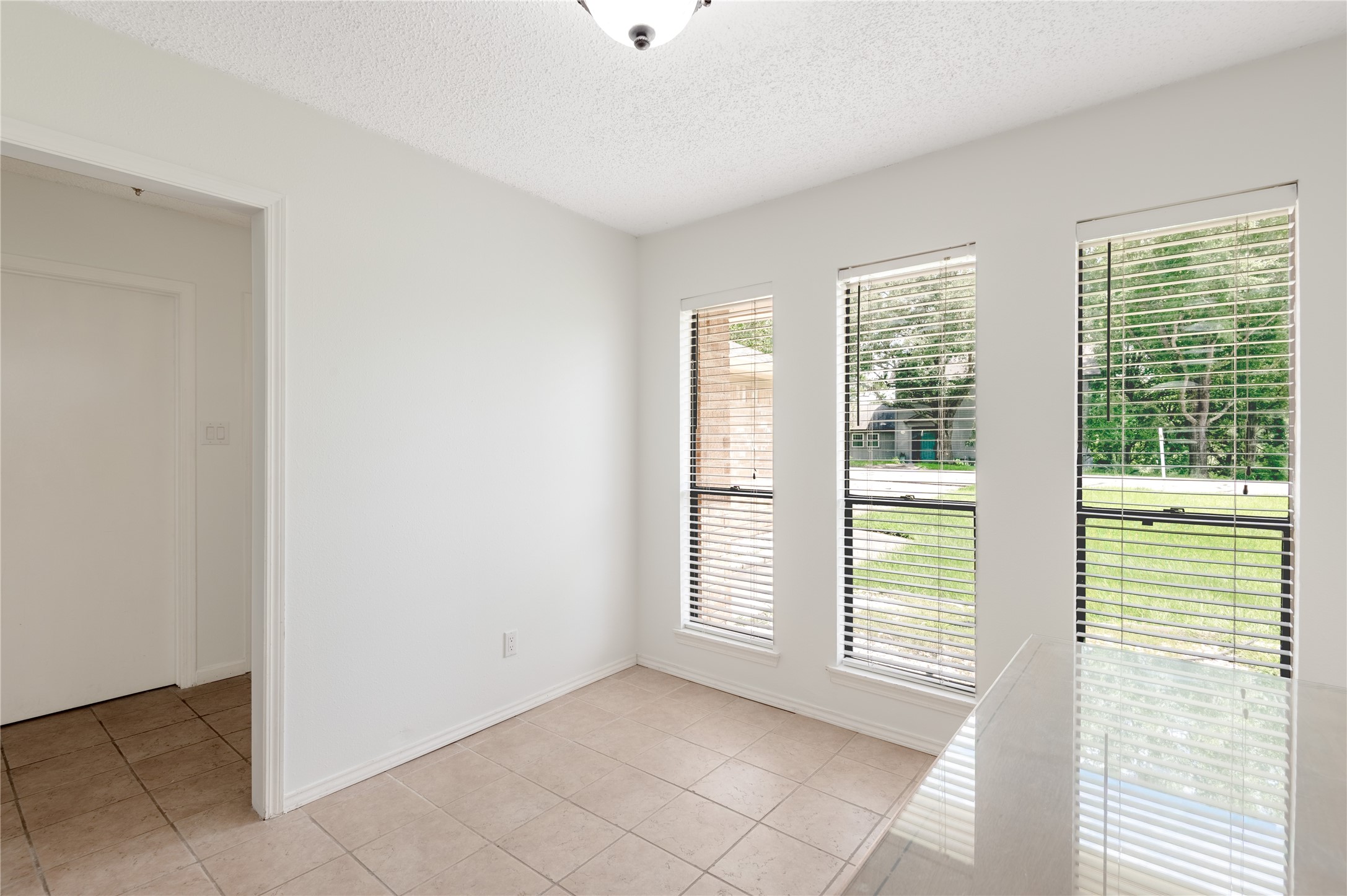 22516 Pebble Beach Way Point Blank, TX 77364 - Photo 8 of 44