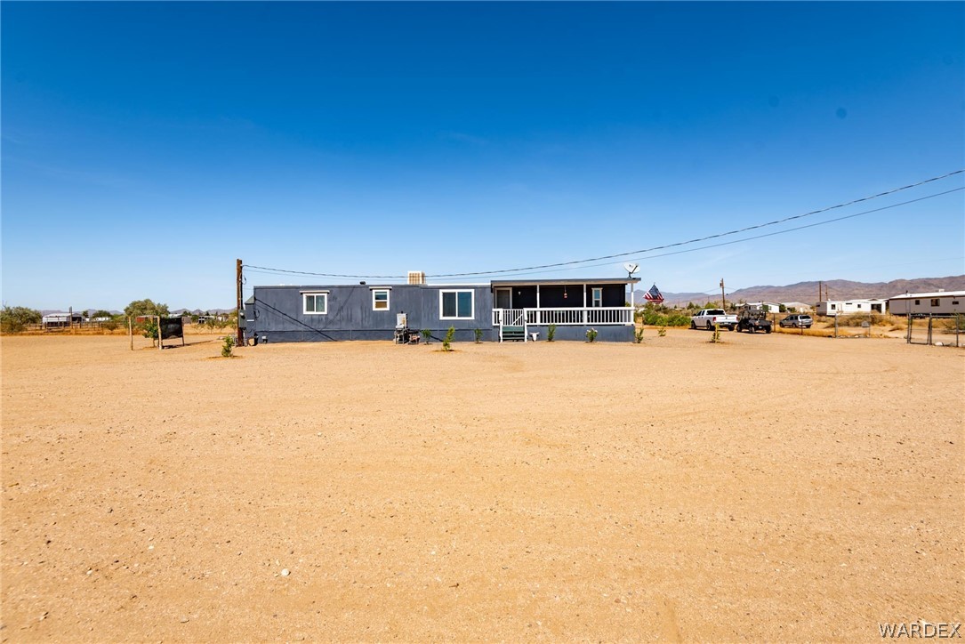3535 Mobile Road Golden Valley, AZ 86413 - Photo 23 of 37 a view of a ocean with building in the background