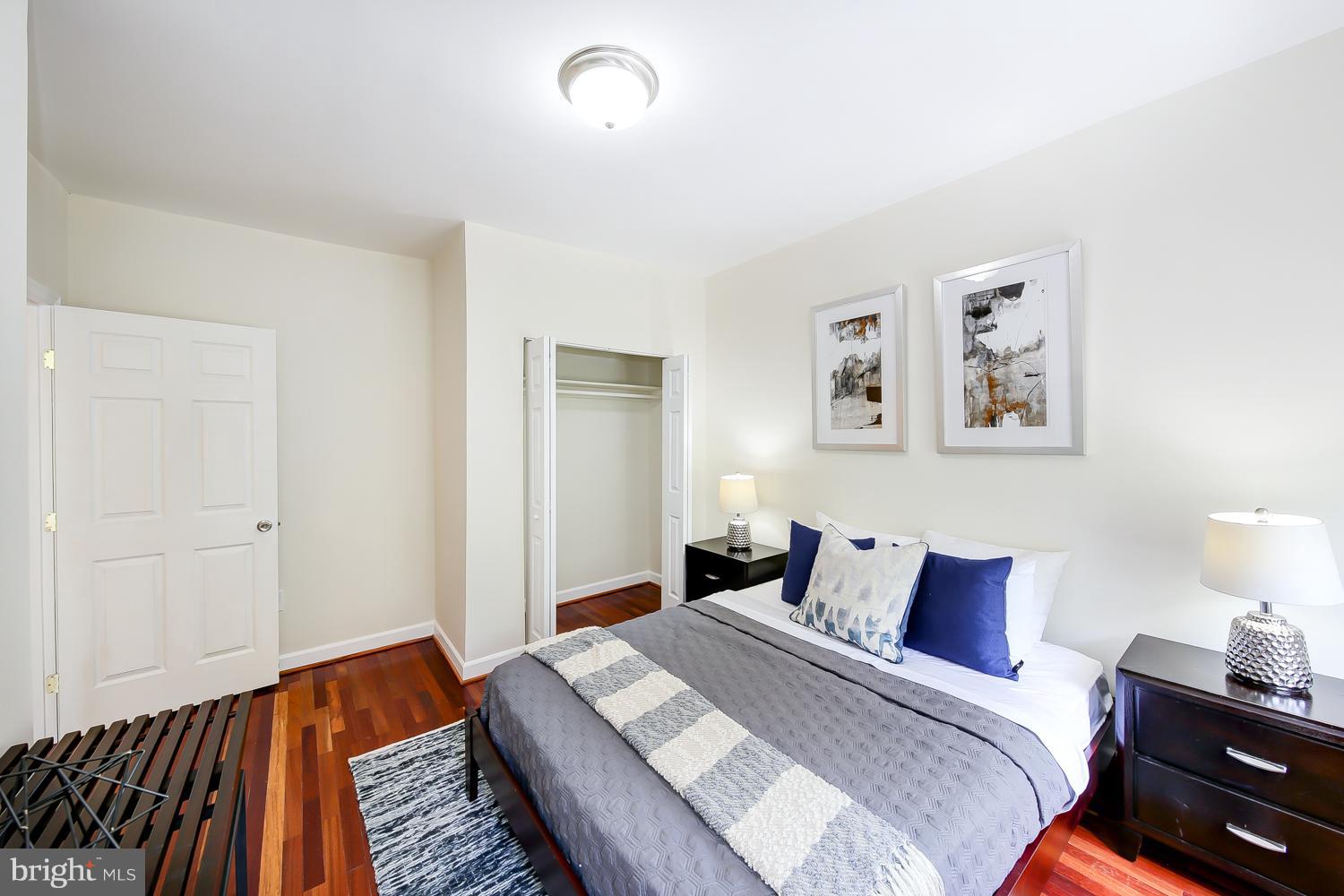 595 Columbia Road Northwest Washington, DC 20001 - Photo 16 of 30 Bedroom