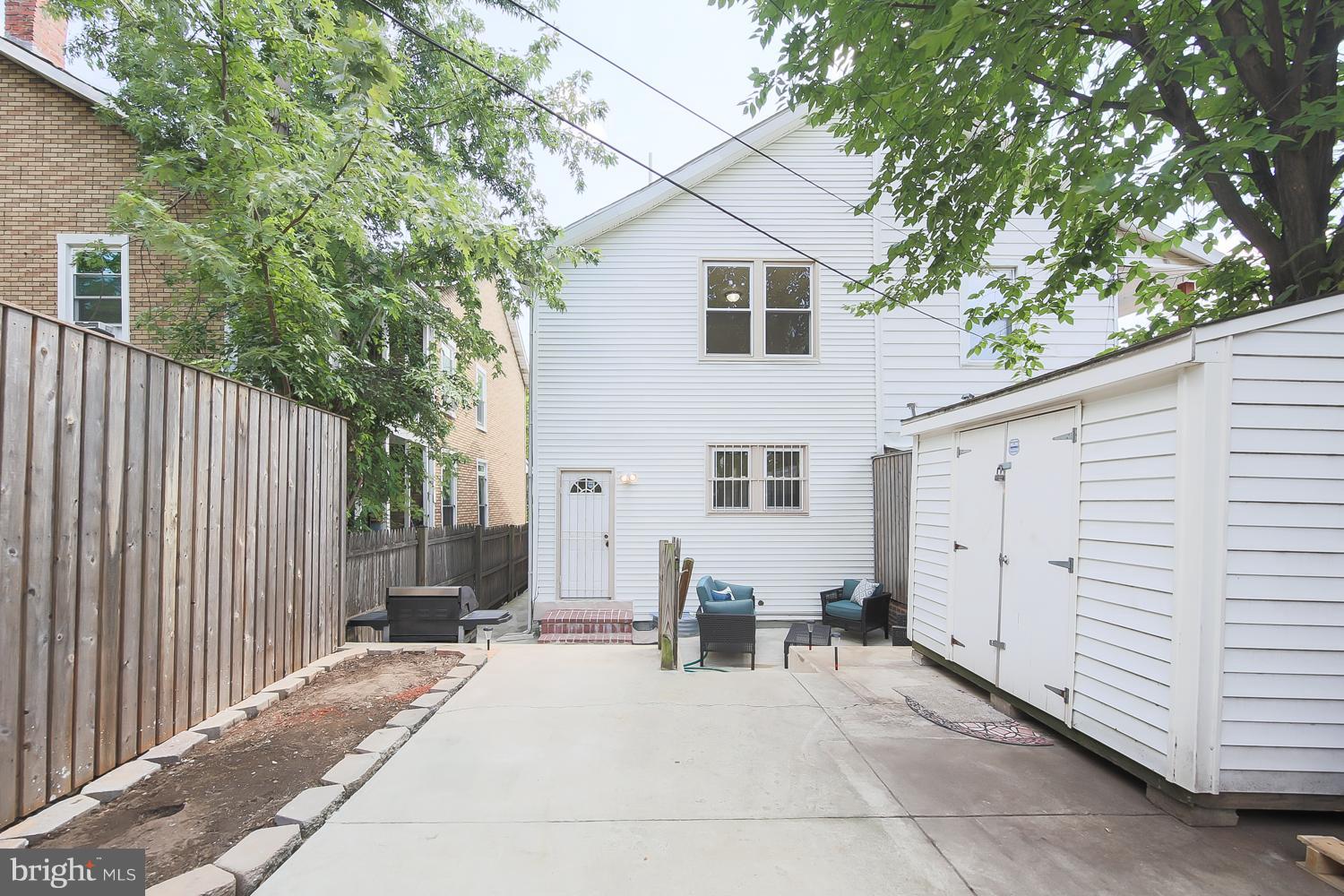 595 Columbia Road Northwest Washington, DC 20001 - Photo 29 of 30 Exterior (Rear)