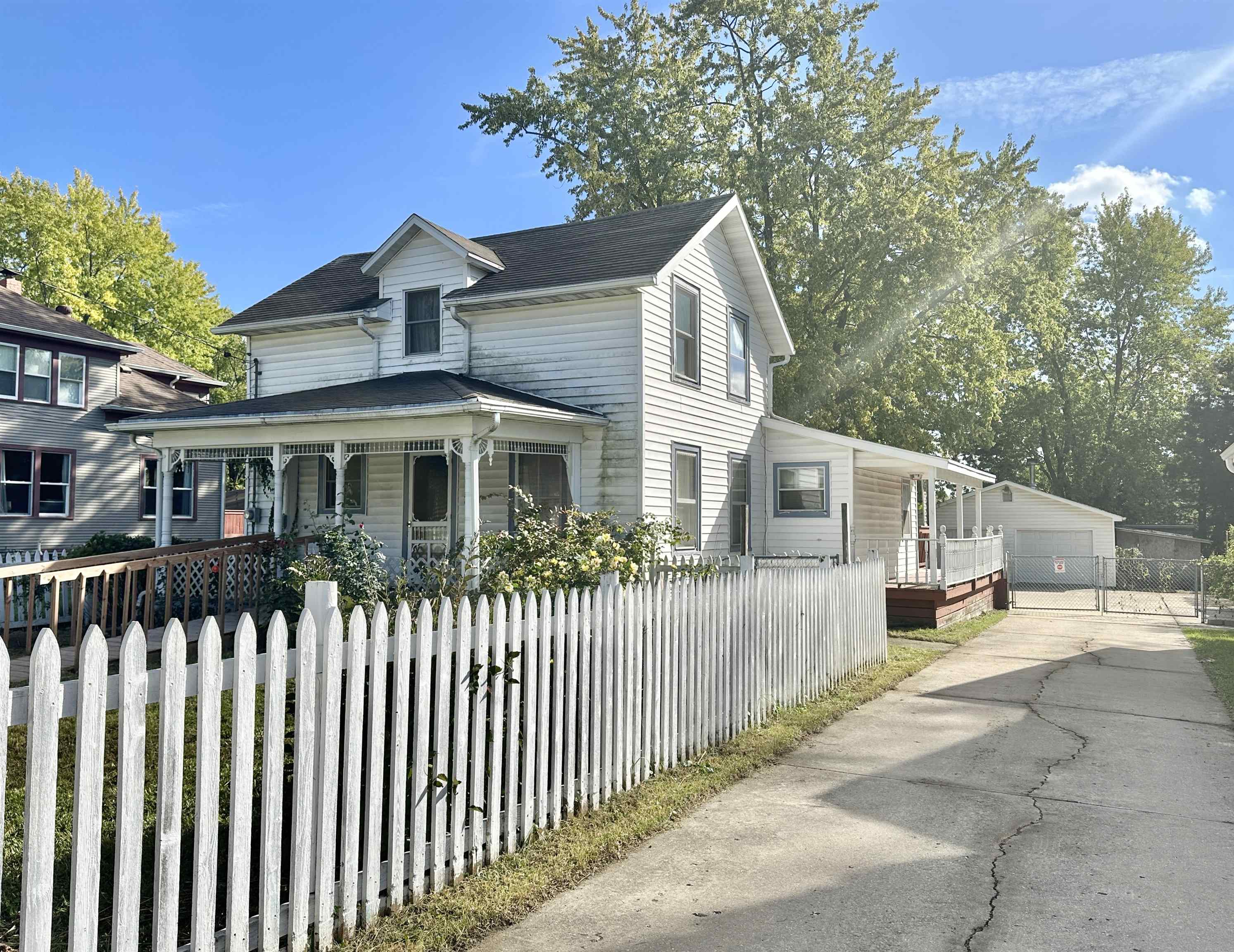 609 Cross Street Clinton, WI 53525 - Photo 1 of 1