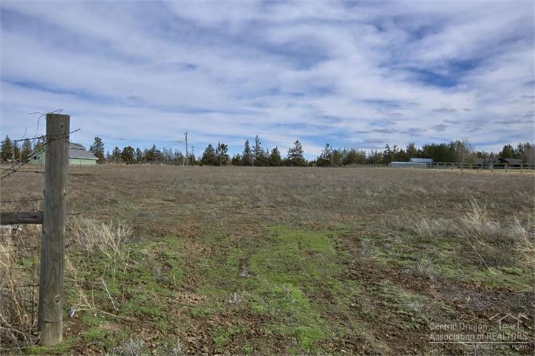 21645 Northeast Butler Market Road Bend, OR 97701 - Photo 12 of 13