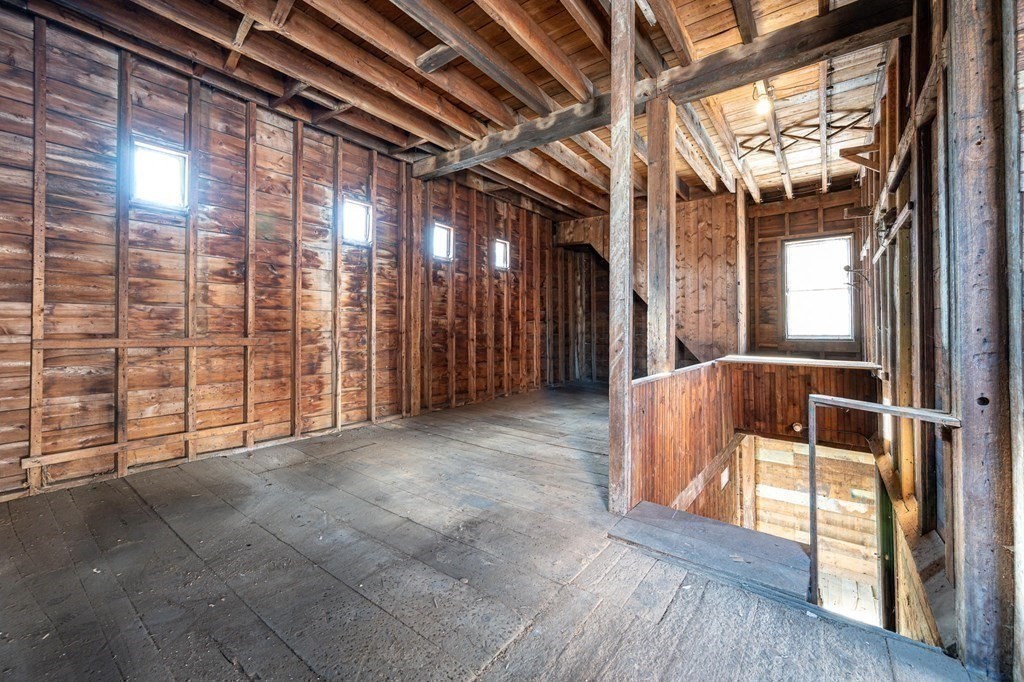 89 Ridge Avenue Athol, MA 01331 - Photo 28 of 36 Gallery Image 28
