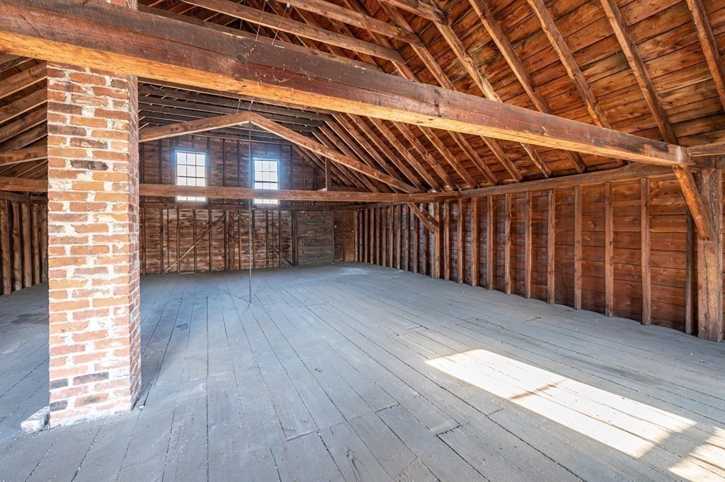 89 Ridge Avenue Athol, MA 01331 - Photo 31 of 36 Gallery Image 31