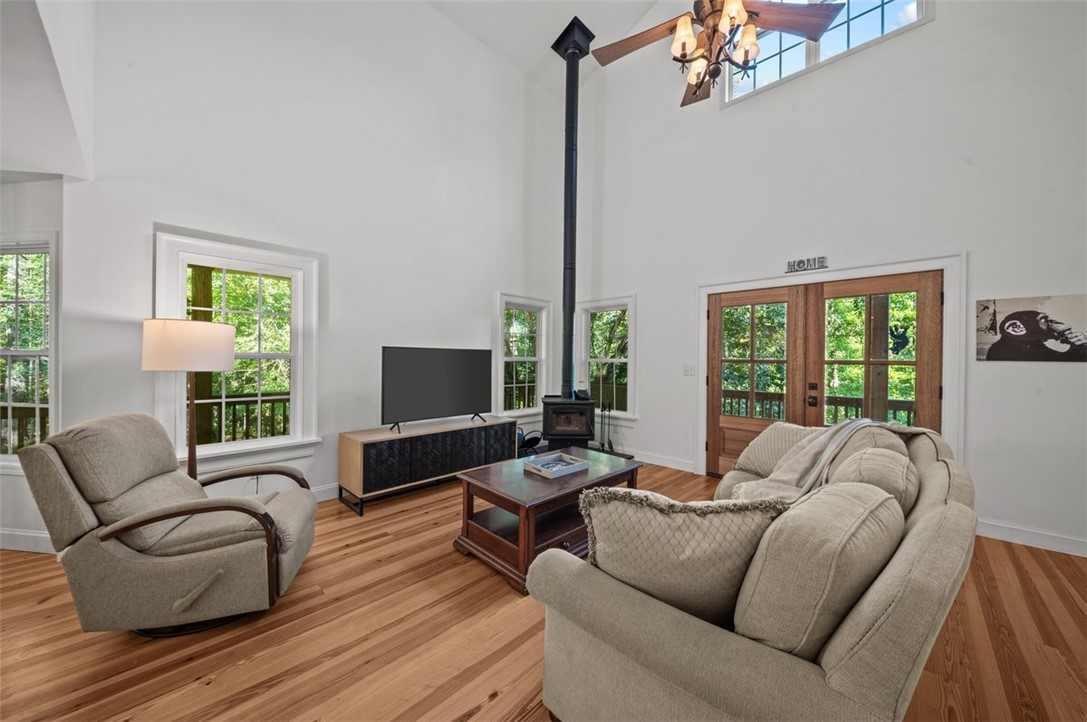 1258 Cove Creek Road Pickens, SC 29671 - Photo 5 of 44