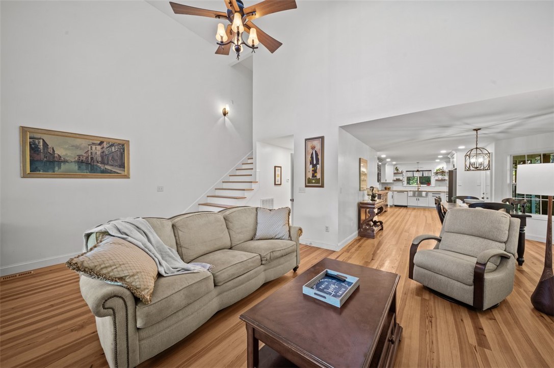 1258 Cove Creek Road Pickens, SC 29671 - Photo 6 of 44