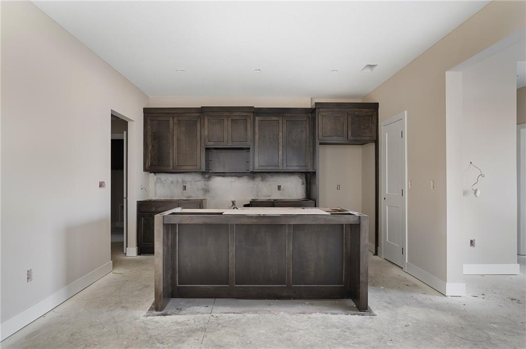 9581 Jupiter Street Lenexa, KS 66219 - Photo 5 of 60