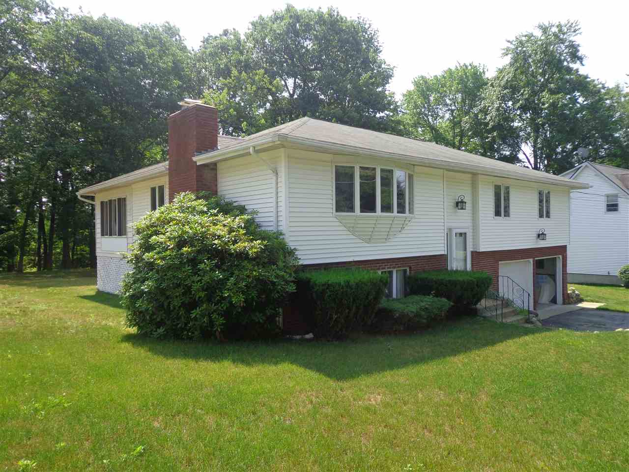 276 Huse Road Manchester, NH 03103 - Photo 11 of 40