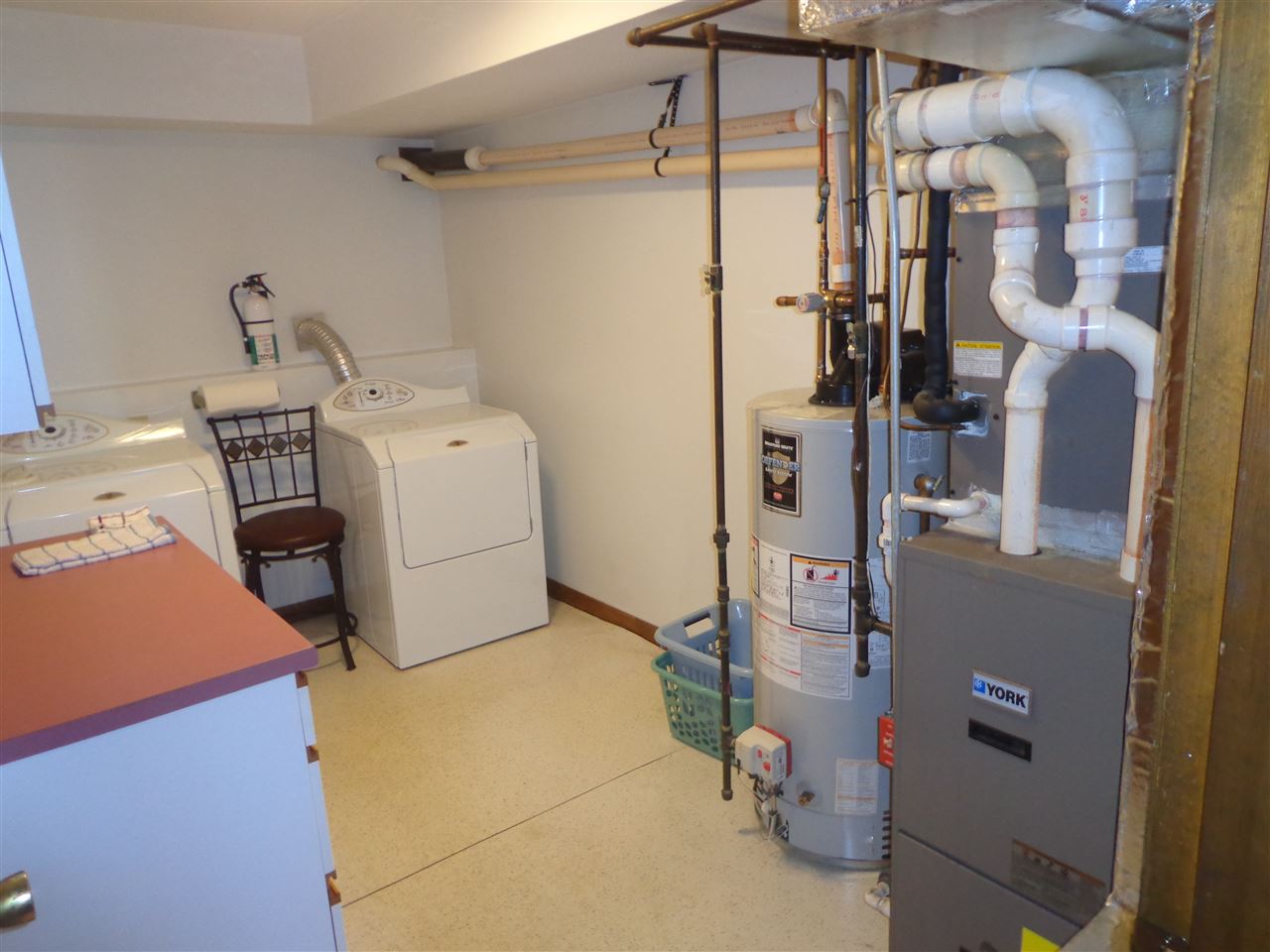 276 Huse Road Manchester, NH 03103 - Photo 39 of 40