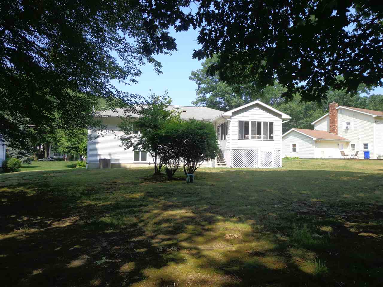 276 Huse Road Manchester, NH 03103 - Photo 7 of 40