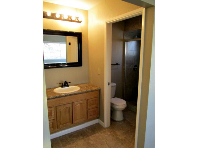 14818 Grassland Road Lodi, CA 95240 - Photo 11 of 17 Gallery Image 11