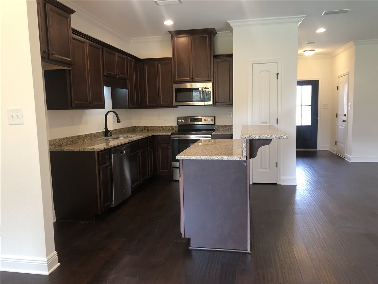 1216 Pembroke Way Foley, AL 36535 - Photo 2 of 8