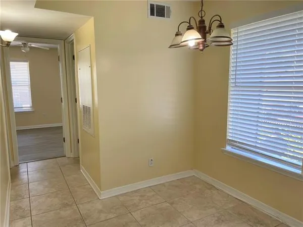 $1,000 | 213 Rosebud Street, Unit F, Metairie, LA 70005