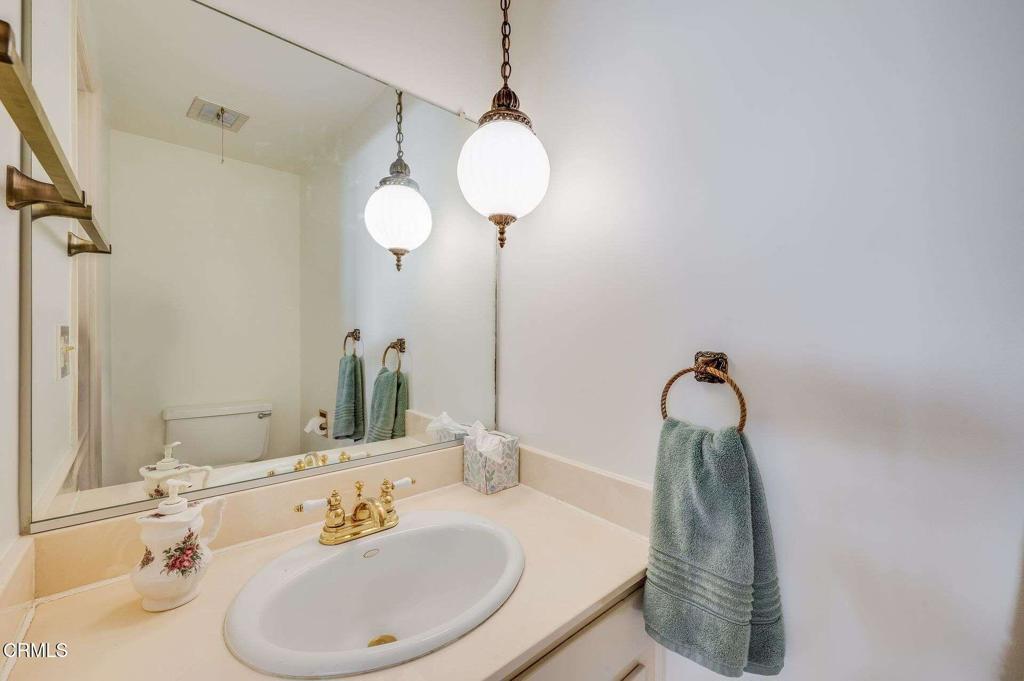 1906 Vía Del Rey South Pasadena, CA 91030 - Photo 10 of 22 a bathroom with a sink and a mirror