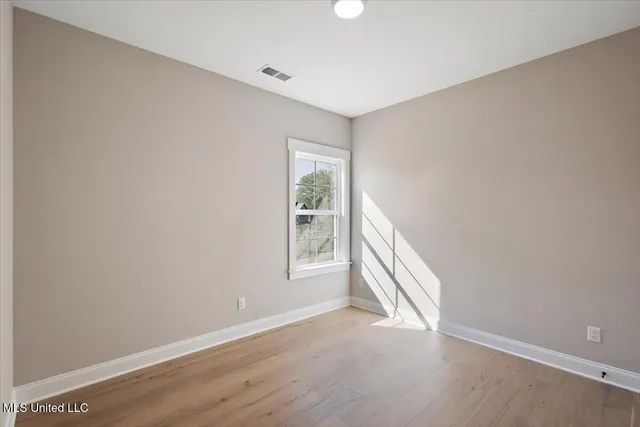 $379,900 | 1184 Creekside Lane, Hernando, MS 38632