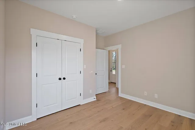 $379,900 | 1184 Creekside Lane, Hernando, MS 38632