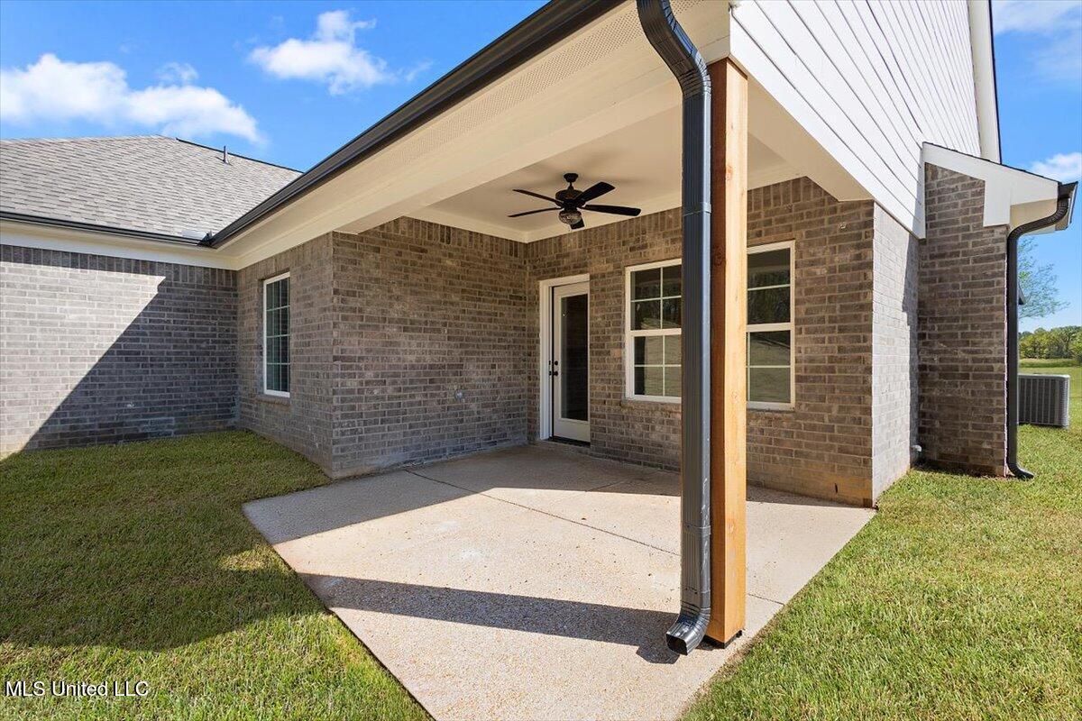 1184 Creekside Lane Hernando, MS 38632 - Photo 34 of 39 Pear