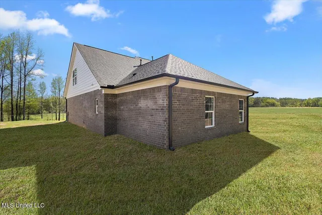 $379,900 | 1184 Creekside Lane, Hernando, MS 38632