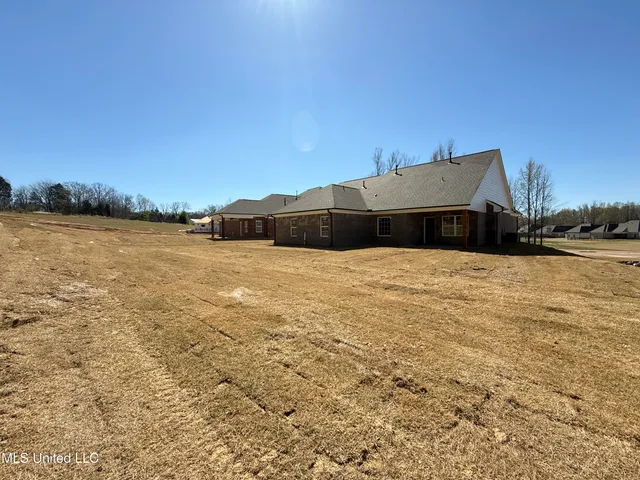 $379,900 | 1184 Creekside Lane, Hernando, MS 38632
