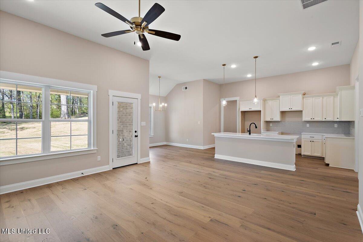 1184 Creekside Lane Hernando, MS 38632 - Photo 9 of 39 Pear