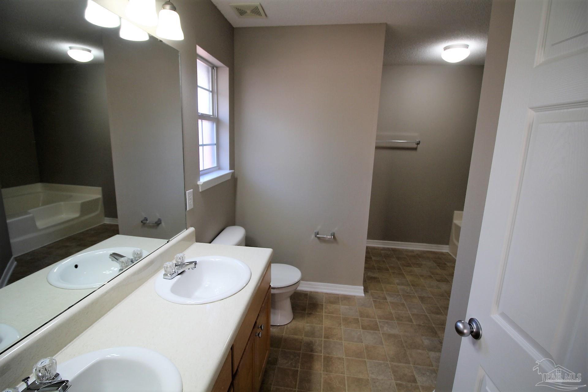 6533 Key West Road Pensacola, FL 32526 - Photo 14 of 22