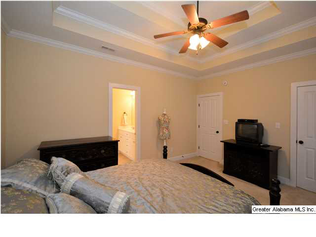 1103 Weybridge Road Pelham, AL 35124 - Photo 22 of 32