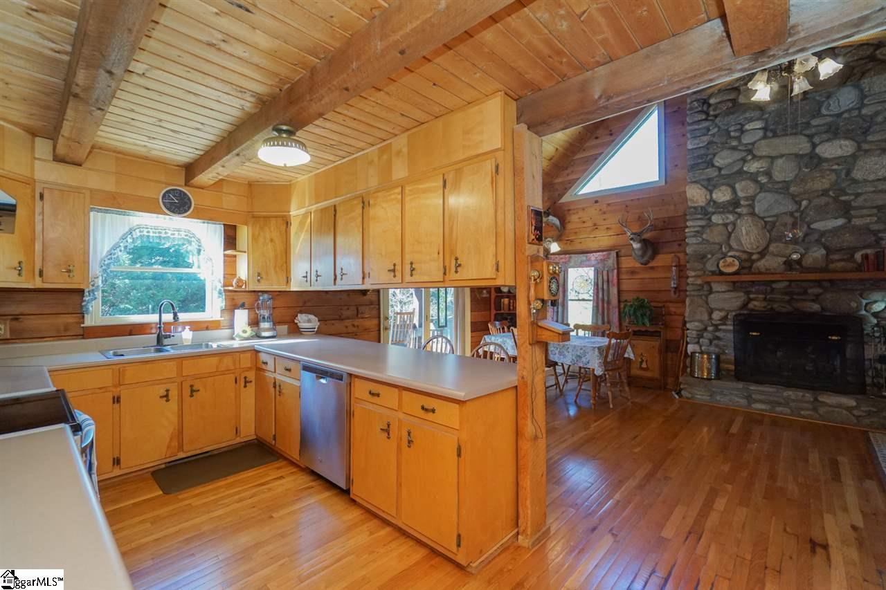 551 Holly Springs Road Inman, SC 29349 - Photo 10 of 30