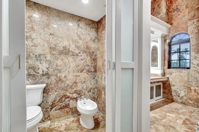 $2,580,000 | 3901 Northeast 23rd Terrace, Lighthouse Point, FL 33064