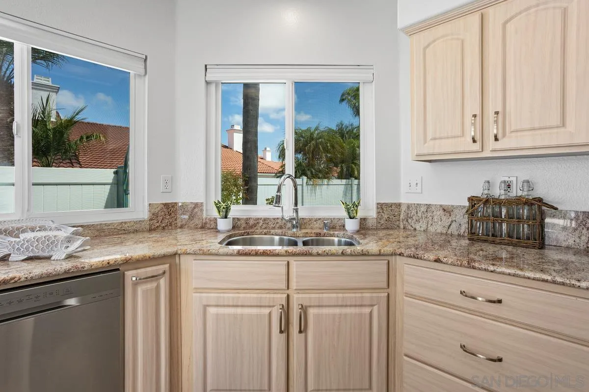3328 Malta Way Oceanside, CA 92056 - Photo 14 of 45