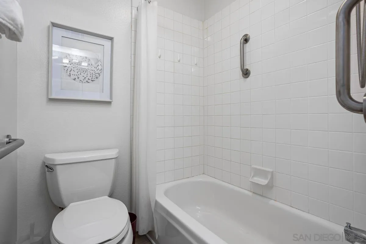 3328 Malta Way Oceanside, CA 92056 - Photo 30 of 45