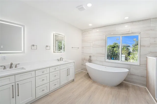 $925,000 | 514 Summit Street, Largo, FL 33770