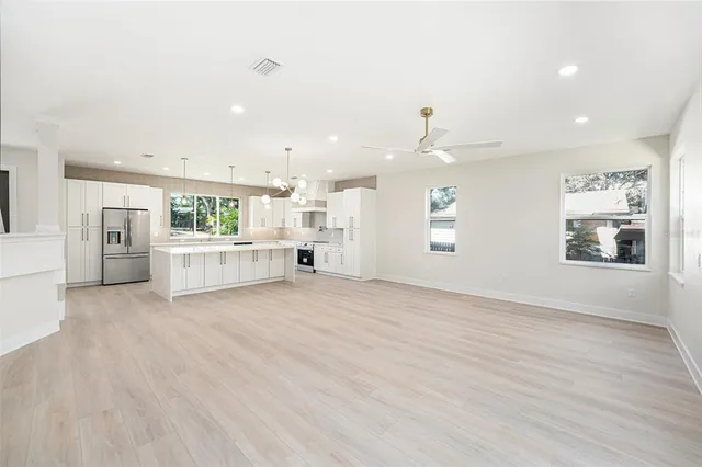 $925,000 | 514 Summit Street, Largo, FL 33770