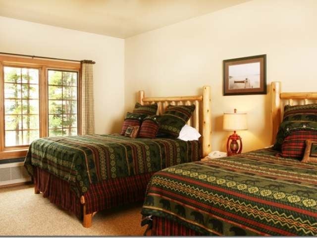 3958 Eagle Waters Road, Unit 302 Eagle River, WI 54521 - Photo 6 of 10 Gallery Image 6