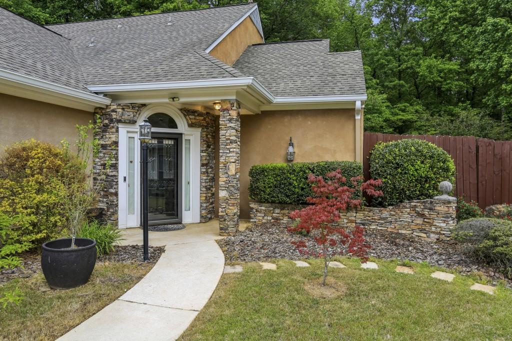 4563 Village Drive Atlanta, GA 30338 - Photo 6 of 51