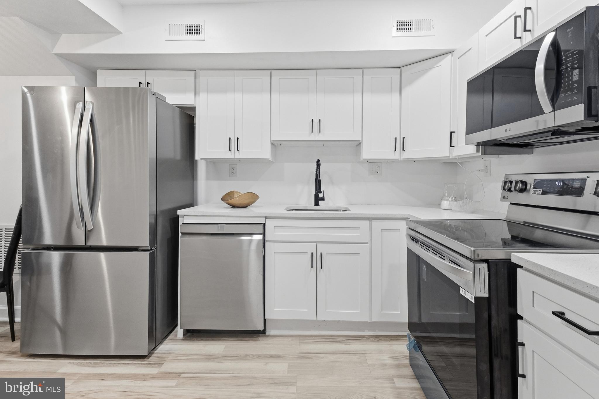 610 Scott Street Baltimore, MD 21230 - Photo 7 of 26 Kitchen