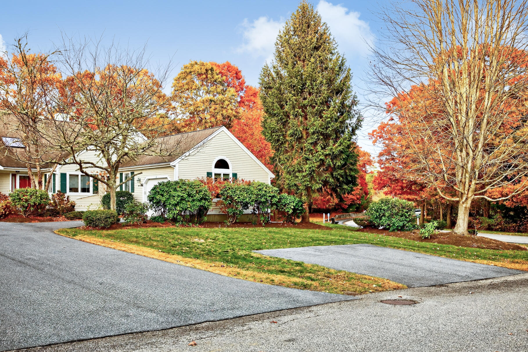 1 Par Three Court, Unit 1 Mashpee, MA 02649 - Photo 2 of 60 PF0A2117