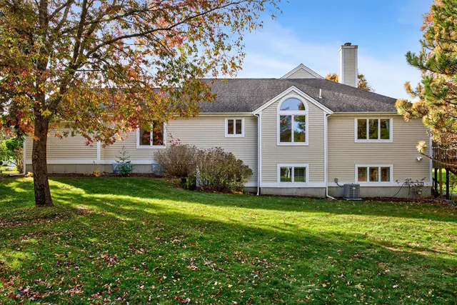 $662,000 | 1 Par Three Court, Unit 1, Mashpee, MA 02649