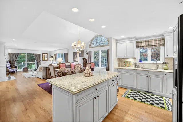 $662,000 | 1 Par Three Court, Unit 1, Mashpee, MA 02649