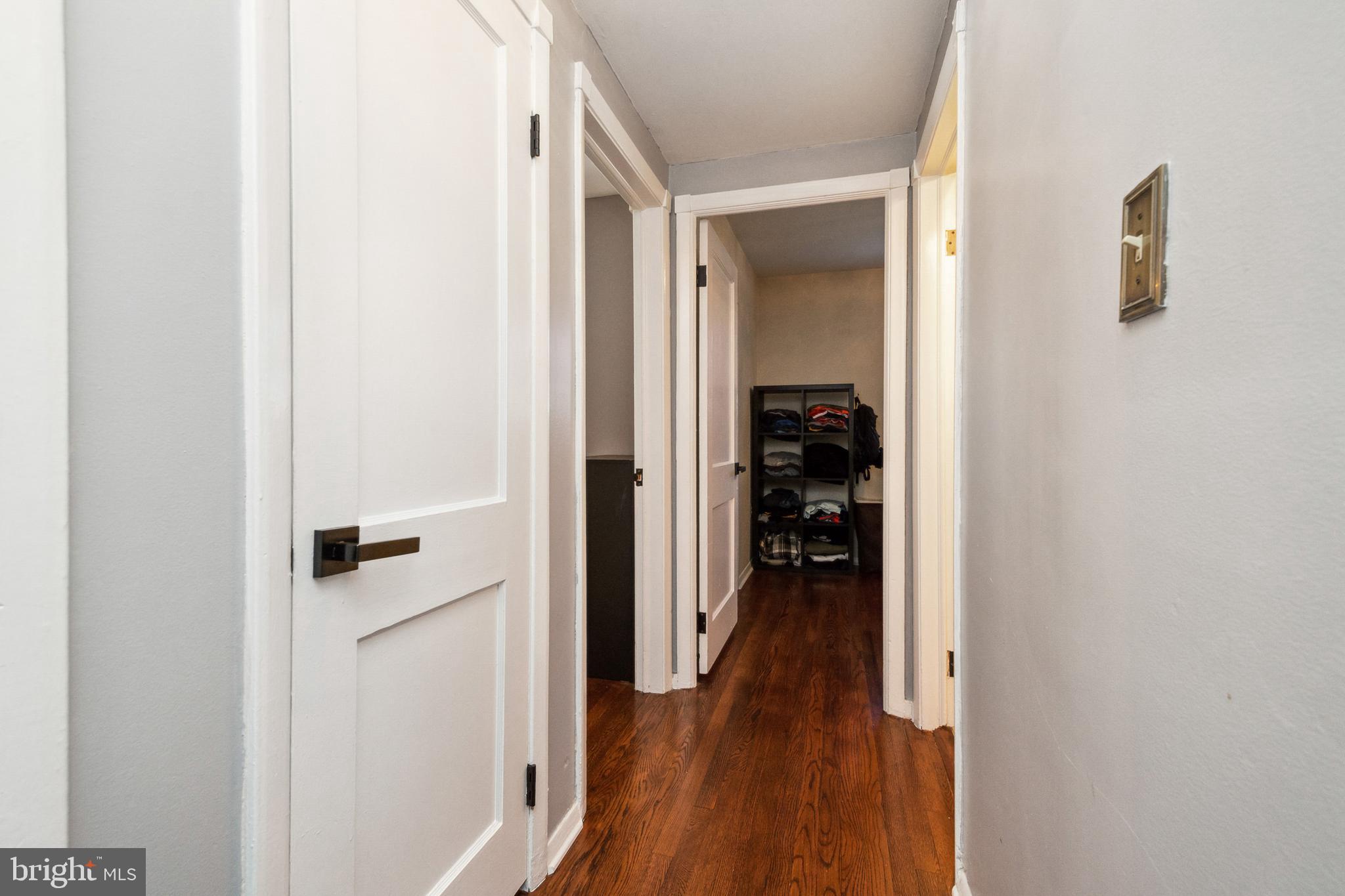 811 Cliffedge Road Pikesville, MD 21208 - Photo 14 of 35