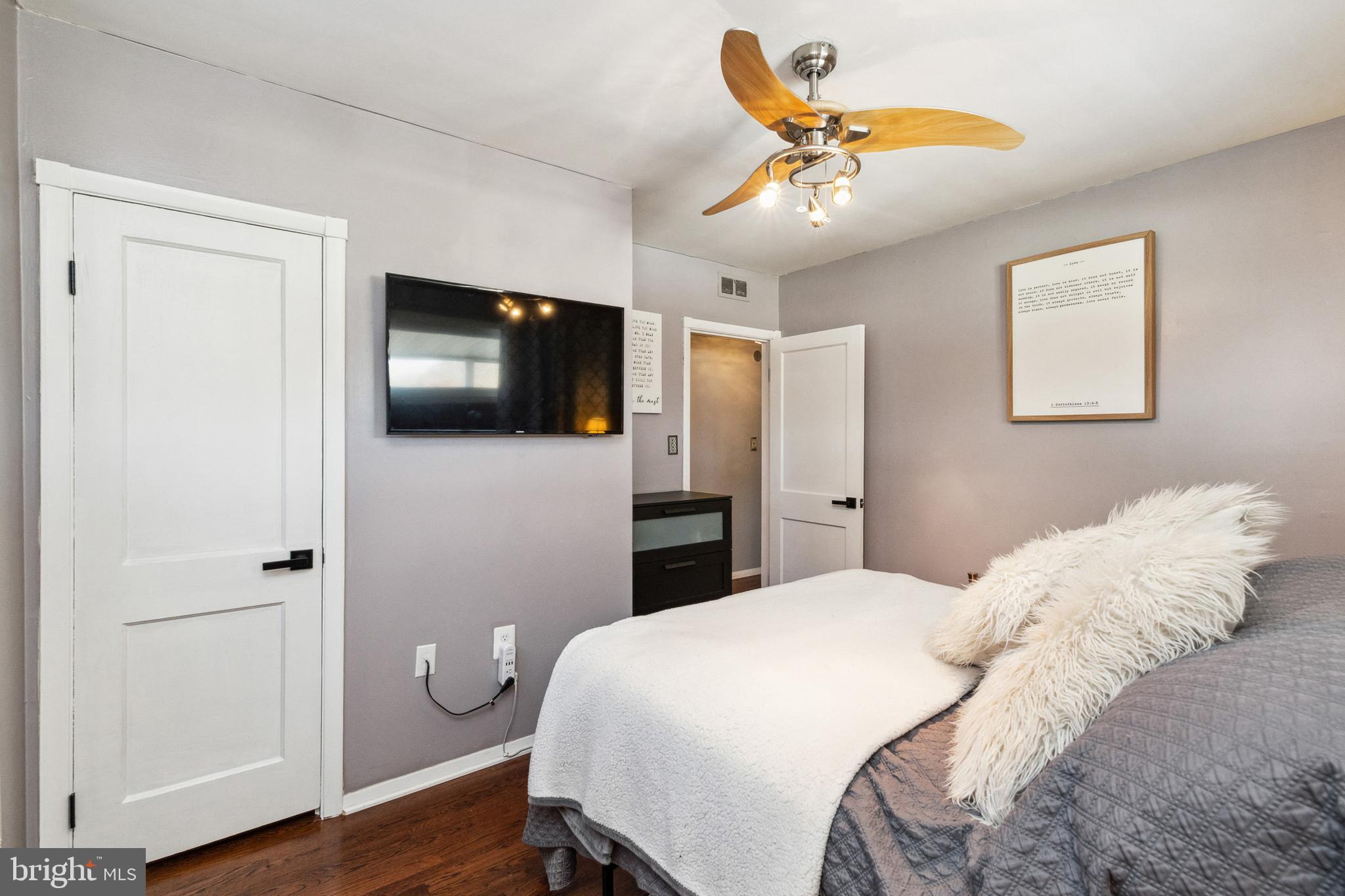 811 Cliffedge Road Pikesville, MD 21208 - Photo 17 of 35