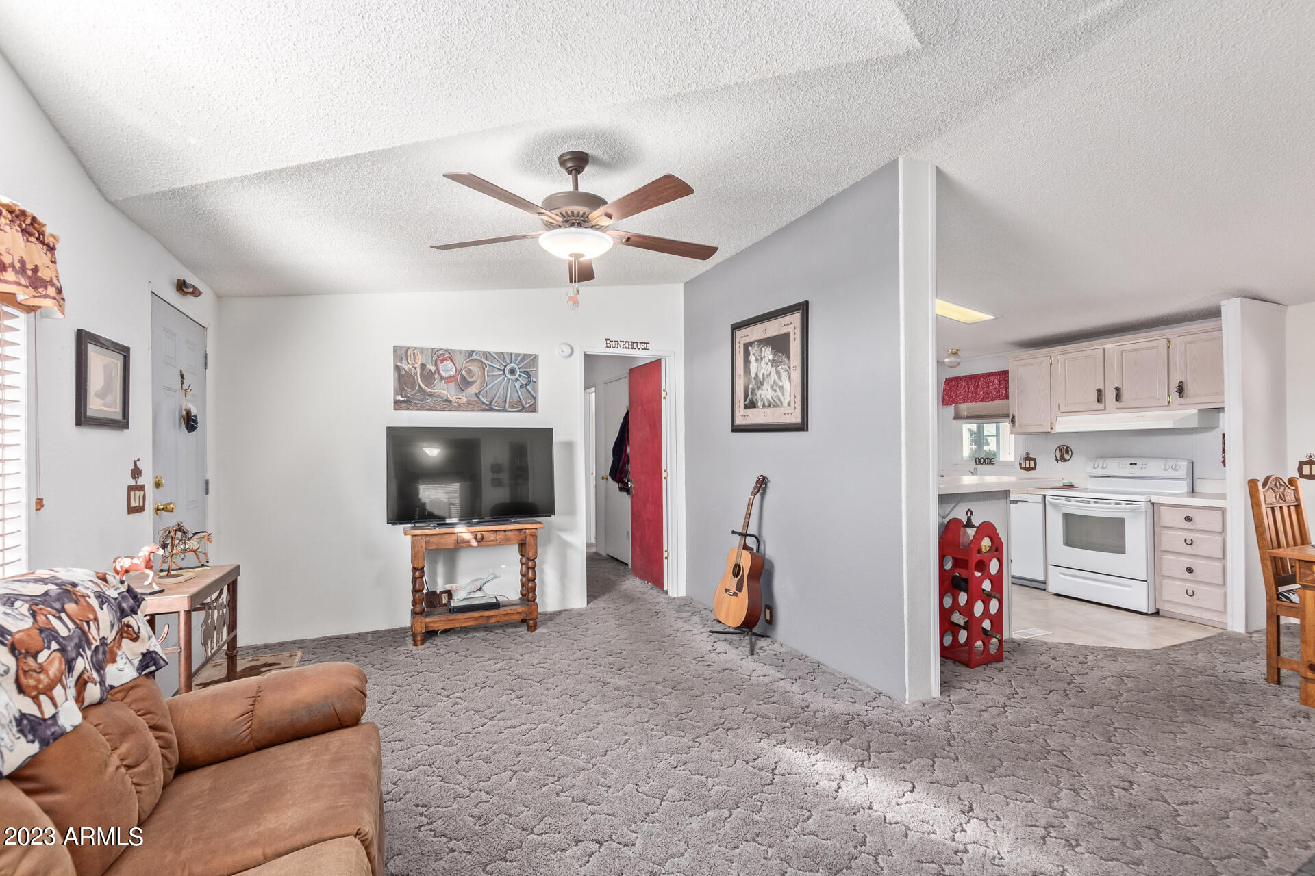 3700 South Tomahawk Road, Unit 49 Apache Junction, AZ 85119 - Photo 6 of 30 09 - Tomahawk